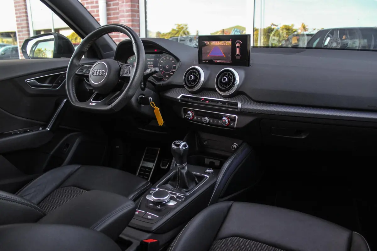 30 TFSI S Edition S-Line | 1e eigenaar | NL auto | 18 inch | LED | Camera | Sport | Cruise control | Sound system | Sfeerverlichting | Stoelverwarming | Climate control |