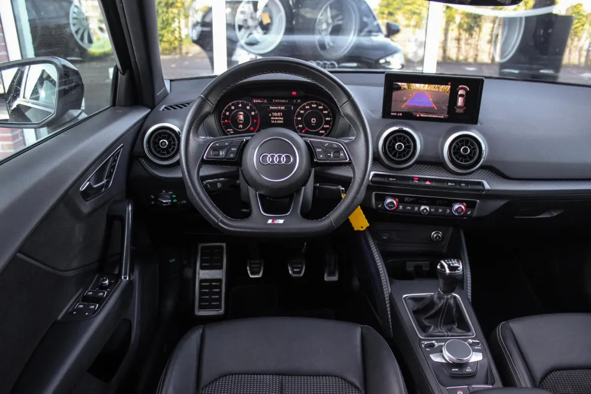 30 TFSI S Edition S-Line | 1e eigenaar | NL auto | 18 inch | LED | Camera | Sport | Cruise control | Sound system | Sfeerverlichting | Stoelverwarming | Climate control |