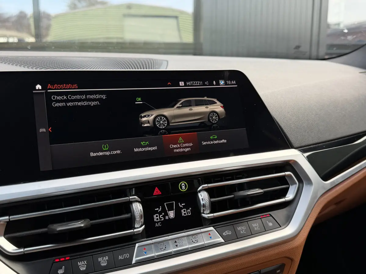 330i Individual Edition Oxidgrau Pano