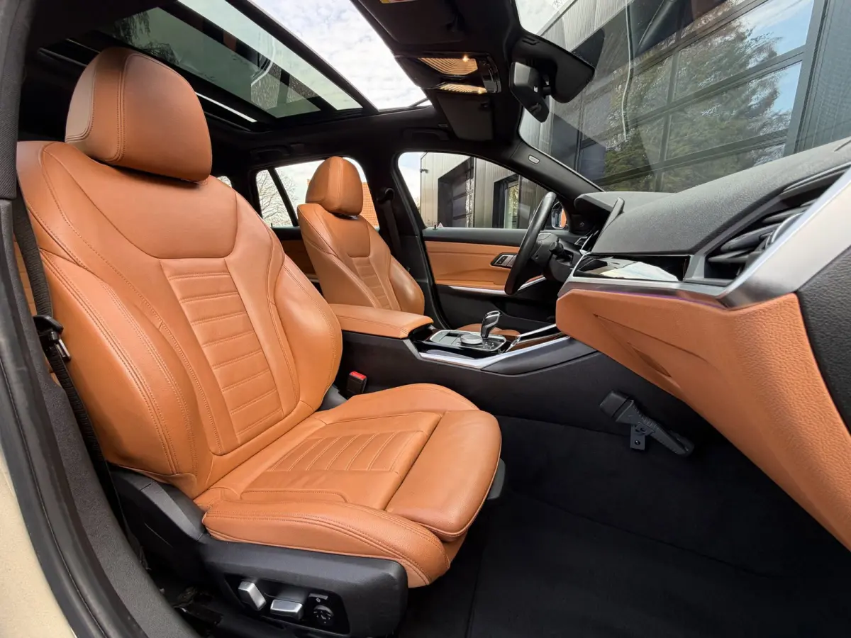 330i Individual Edition Oxidgrau Pano