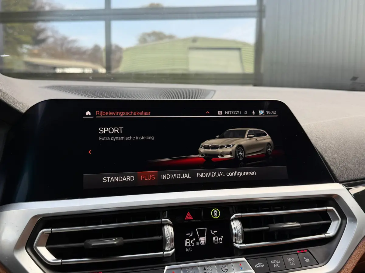 330i Individual Edition Oxidgrau Pano