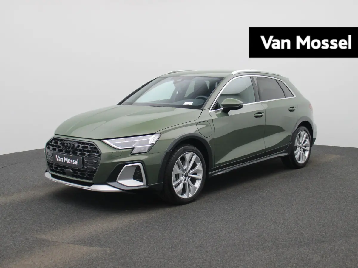 40 TFSI e Advanced edition l Adaptive cruise control l Climate control l Achteruitrijcamera l Navigatie l Stoelverwarming l Trekhaak l Dodehoekdetectie l Ledkoplampen l Sonos premium 3D l Li