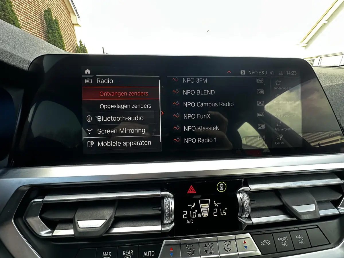 320i Leder|Camera|Sfeer|AdapLed