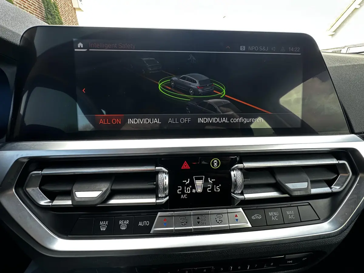 320i Leder|Camera|Sfeer|AdapLed