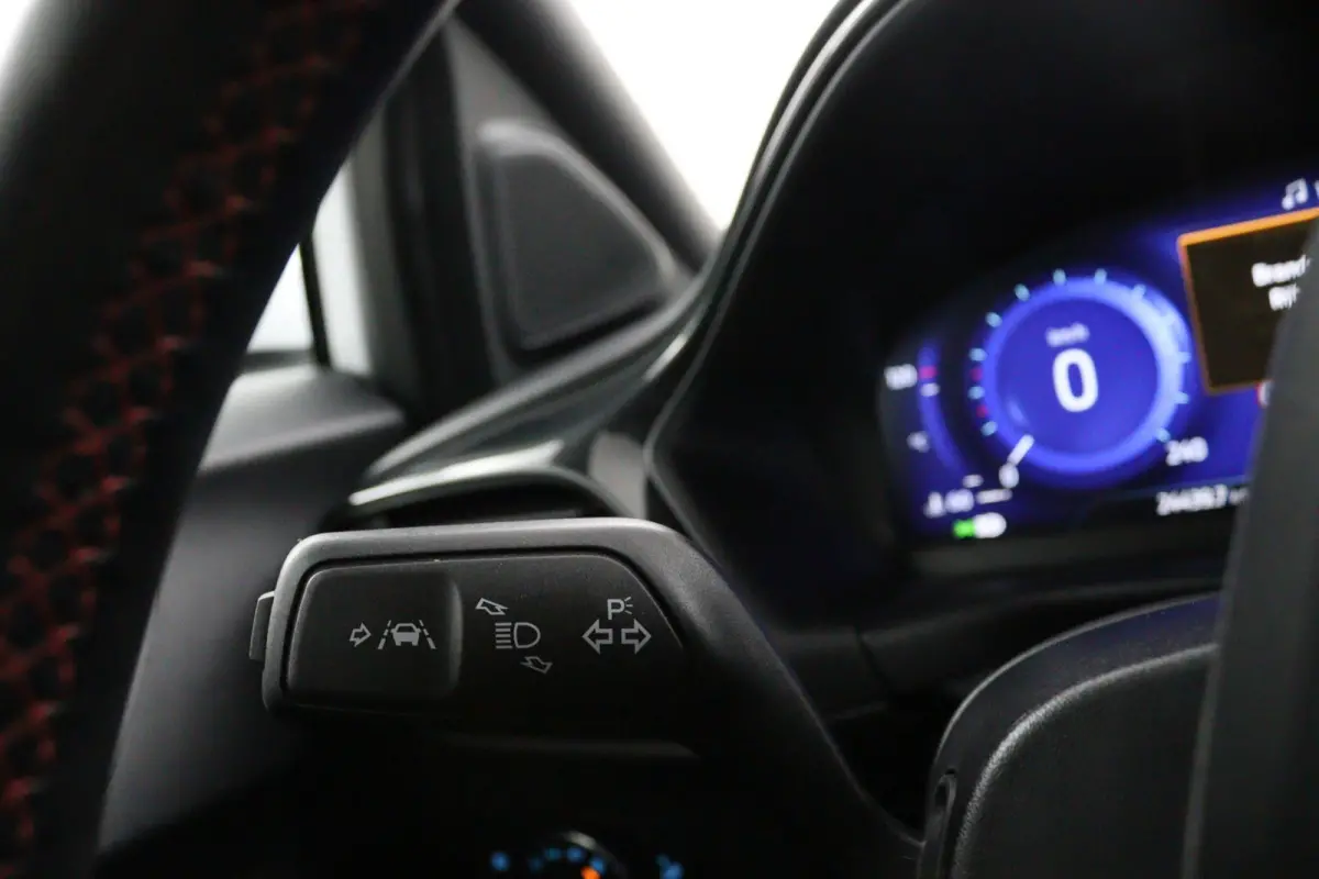 1.0 EcoBoost ST-Line | Adaptive Cruise | BLIS | DAB | Winterpack | Navigatie | Camera | CarPlay/Android Auto