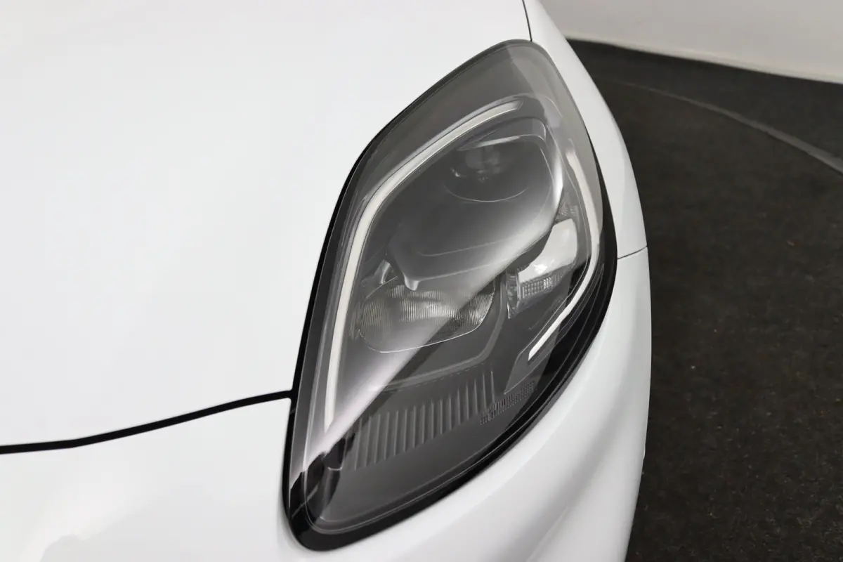 1.0 EcoBoost ST-Line | Adaptive Cruise | BLIS | DAB | Winterpack | Navigatie | Camera | CarPlay/Android Auto