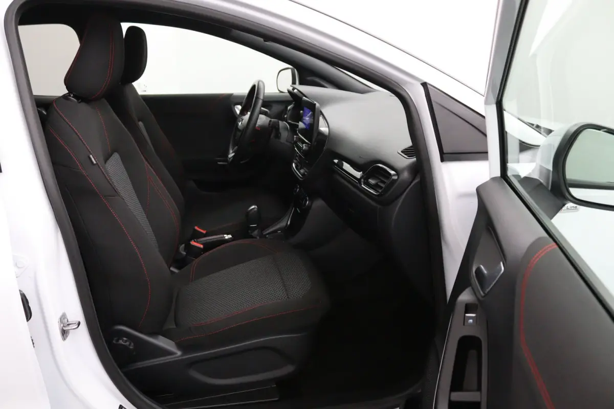 1.0 EcoBoost ST-Line | Adaptive Cruise | BLIS | DAB | Winterpack | Navigatie | Camera | CarPlay/Android Auto