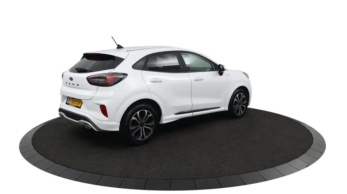 1.0 EcoBoost ST-Line | Adaptive Cruise | BLIS | DAB | Winterpack | Navigatie | Camera | CarPlay/Android Auto