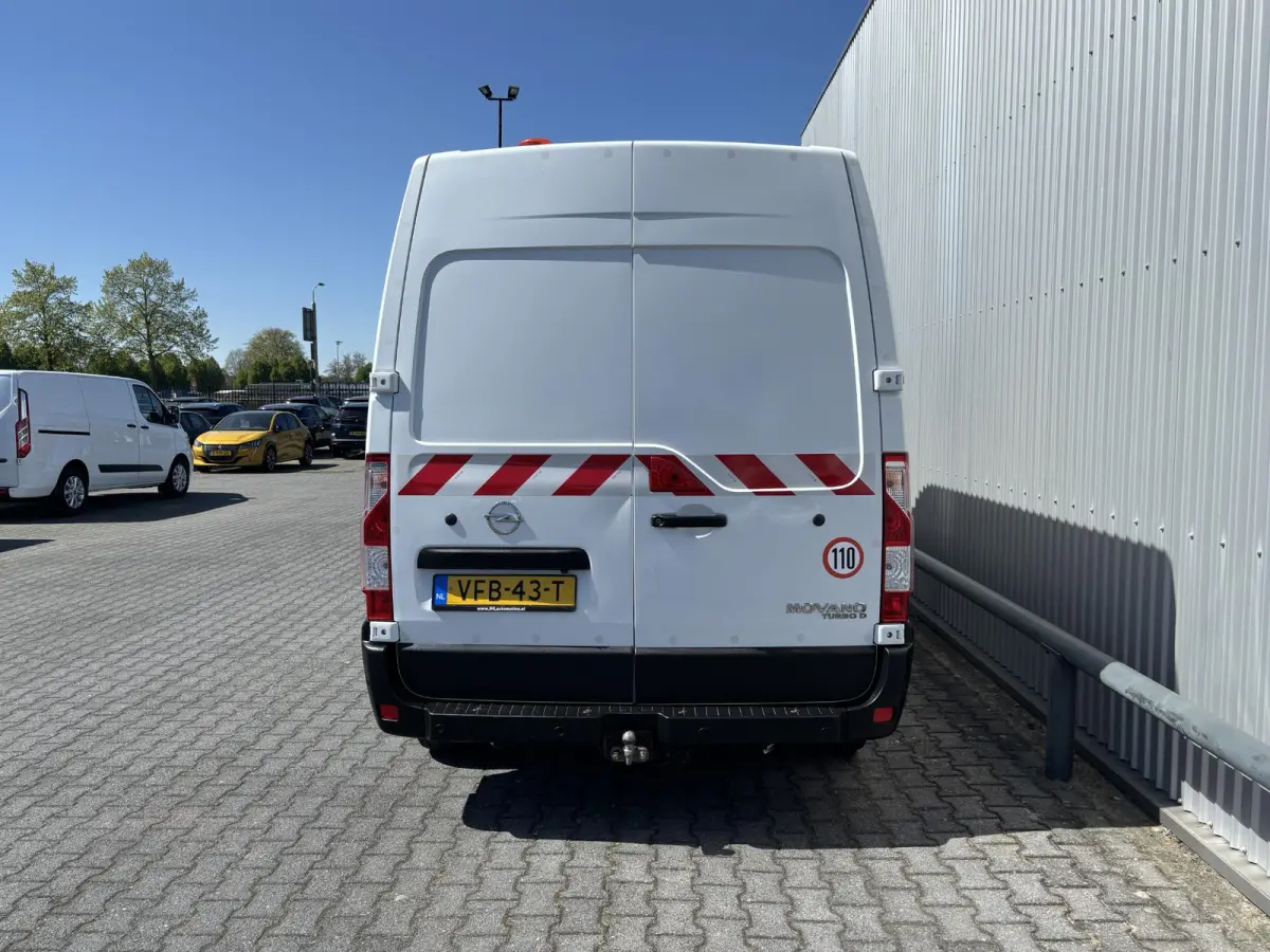 2.3 Turbo L2H2*A/C*CRUISE*HAAK*CAM*TEL*PDC*