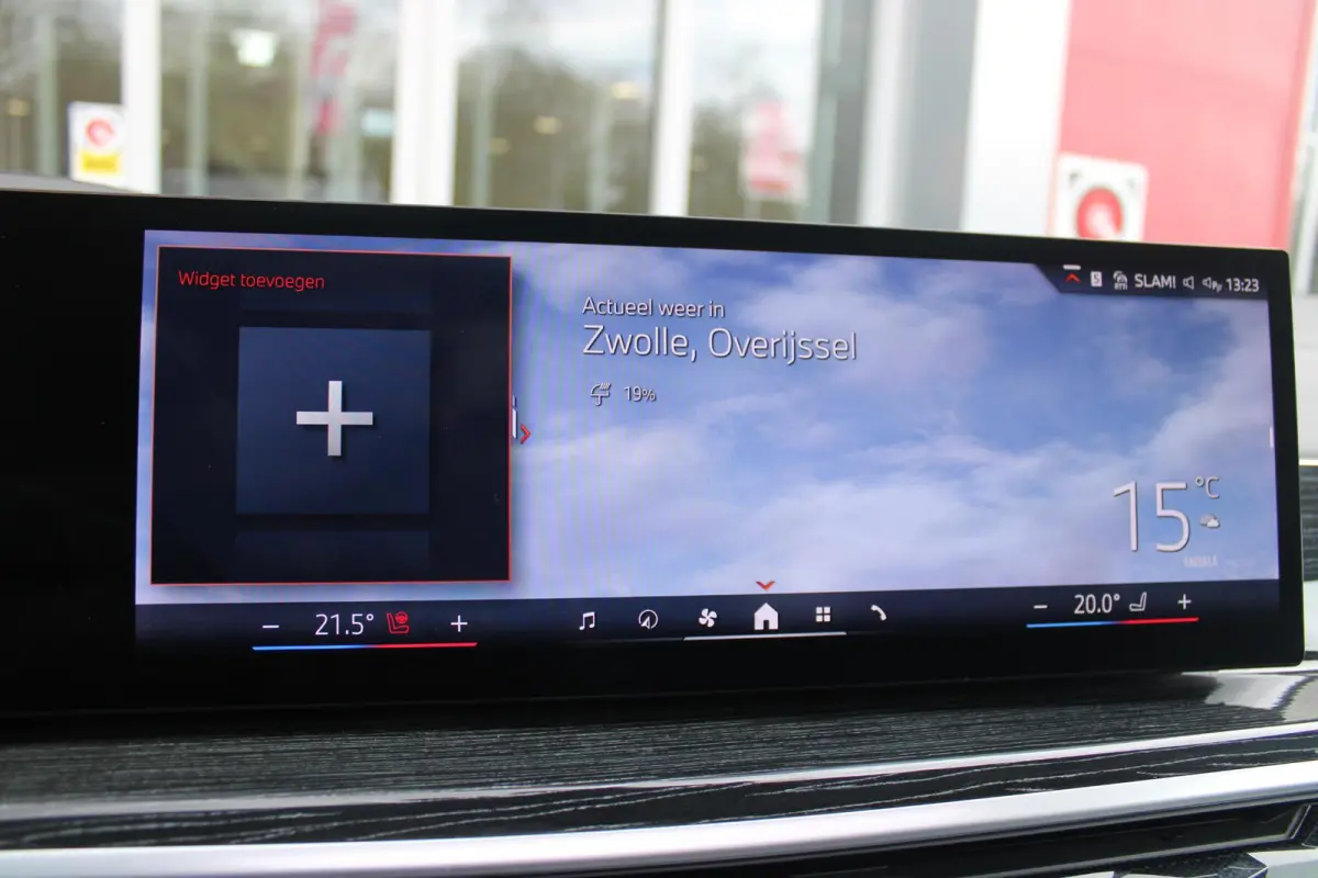 xDrive50e 490PK M-SPORT LAUNCH EDITION | PANORAMA SCHUIF/KANTEL DAK "SKY LOUNGE" | COMFORT STOELEN ELEKTRISCH VERSTELBAAR MET GEHEUGENFUNCTIE EN VERWARMBAAR VOOR EN ACHTER | LEDEREN BEKLEDIN