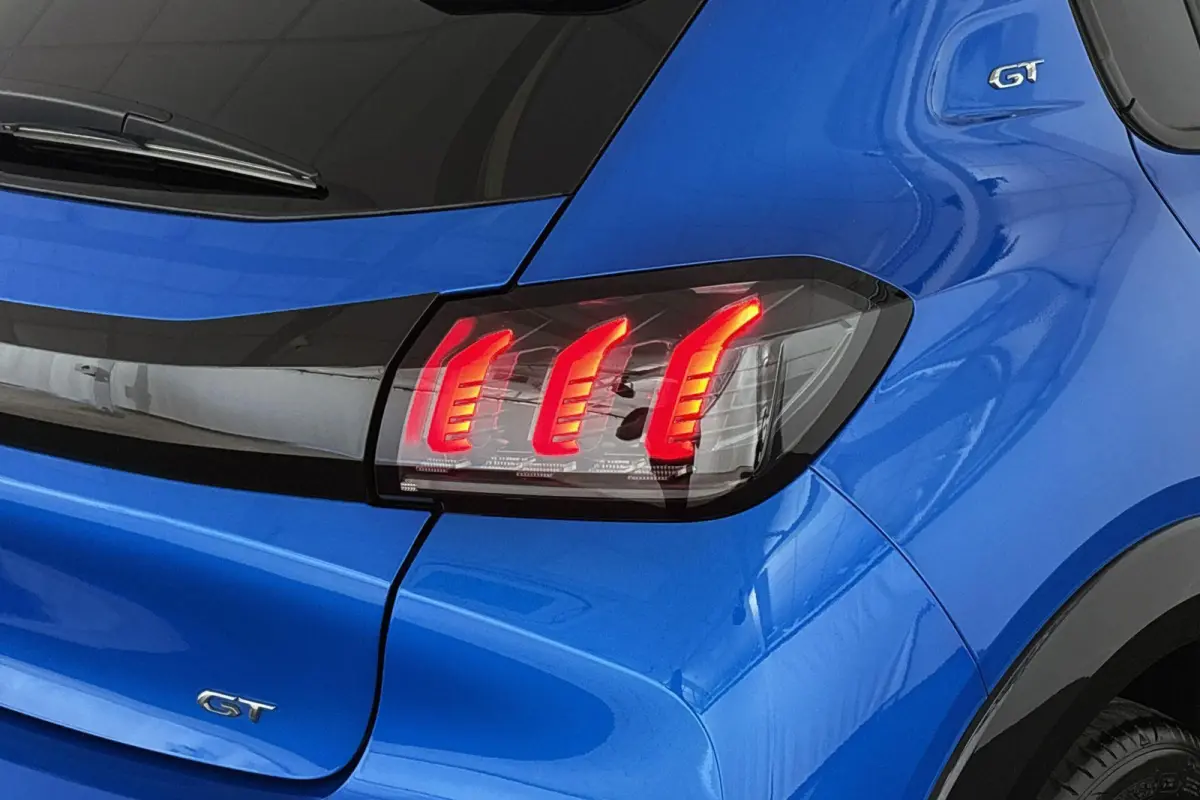 1.2 PureTech GT Automaat Stoelverwarming Keyless LED Koplampen