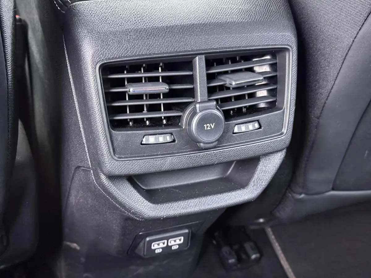 1.6 HYbrid 225 GT PHEV | BLACK OPTIC| FOCAL AUDIO| STOELVERWARMING| CAMERA VOOR+ ACHTER| ADAPTIVE CRUISE CONTROL| DODE HOEK SENSOR| ELEK. ACHTERKLEP| STANDKACHEL