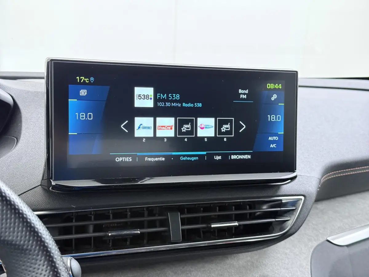1.6 HYbrid 225 GT PHEV | BLACK OPTIC| FOCAL AUDIO| STOELVERWARMING| CAMERA VOOR+ ACHTER| ADAPTIVE CRUISE CONTROL| DODE HOEK SENSOR| ELEK. ACHTERKLEP| STANDKACHEL