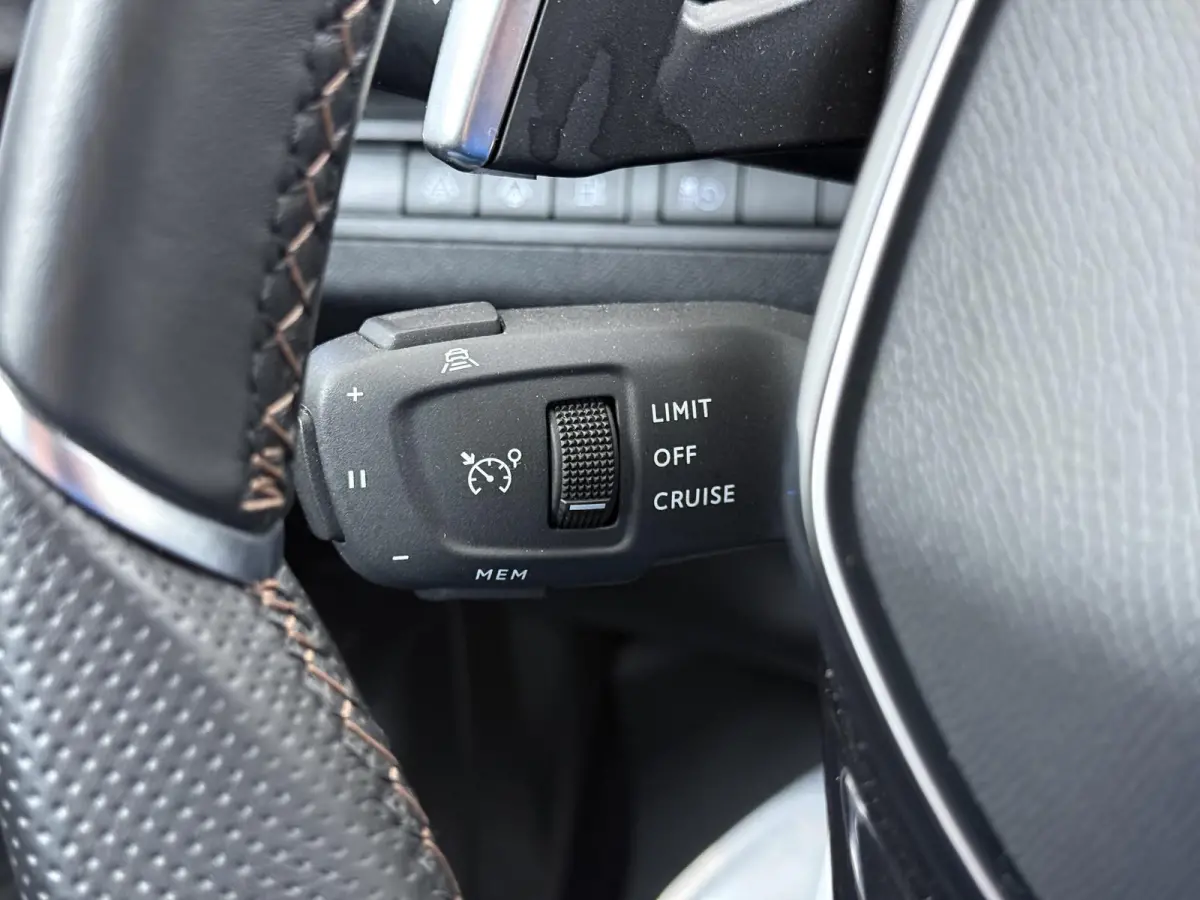 1.6 HYbrid 225 GT PHEV | BLACK OPTIC| FOCAL AUDIO| STOELVERWARMING| CAMERA VOOR+ ACHTER| ADAPTIVE CRUISE CONTROL| DODE HOEK SENSOR| ELEK. ACHTERKLEP| STANDKACHEL