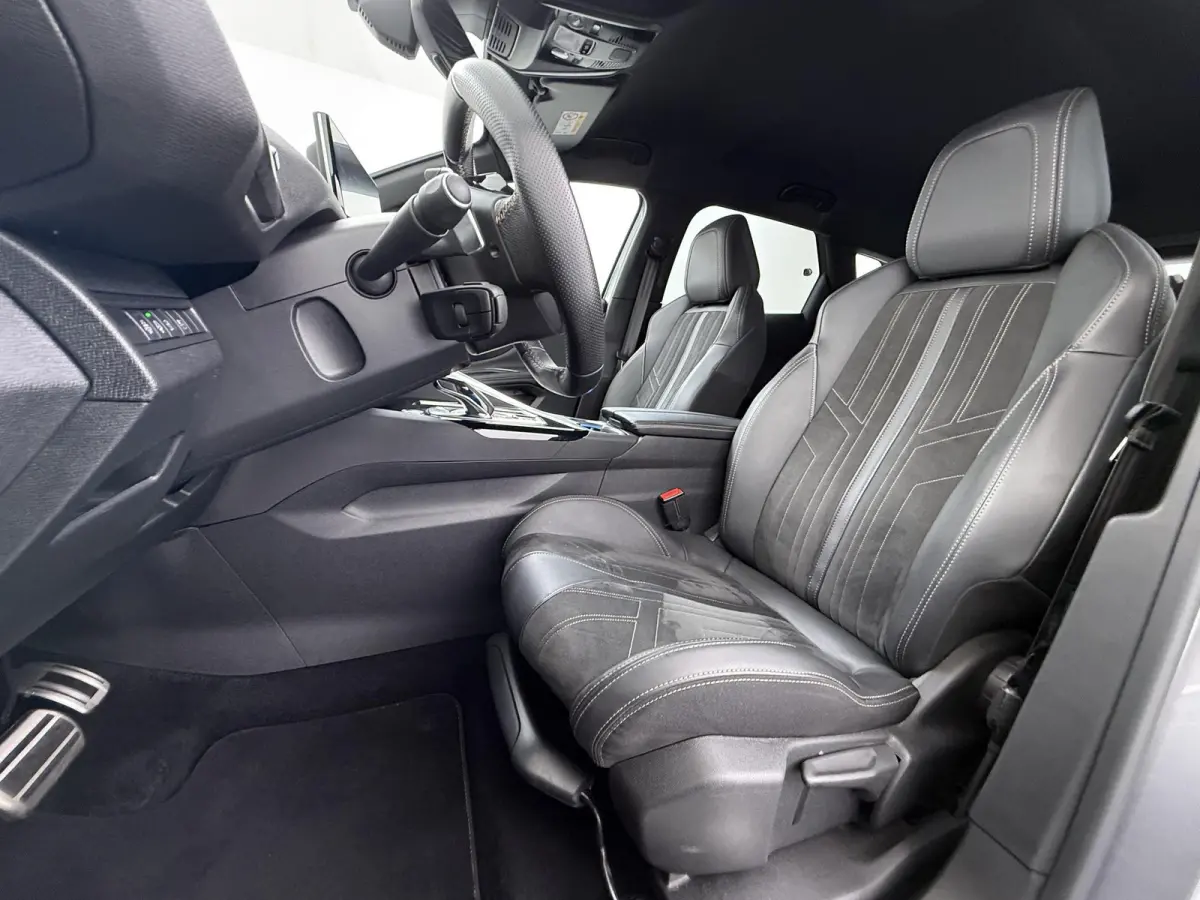 1.6 HYbrid 225 GT PHEV | BLACK OPTIC| FOCAL AUDIO| STOELVERWARMING| CAMERA VOOR+ ACHTER| ADAPTIVE CRUISE CONTROL| DODE HOEK SENSOR| ELEK. ACHTERKLEP| STANDKACHEL