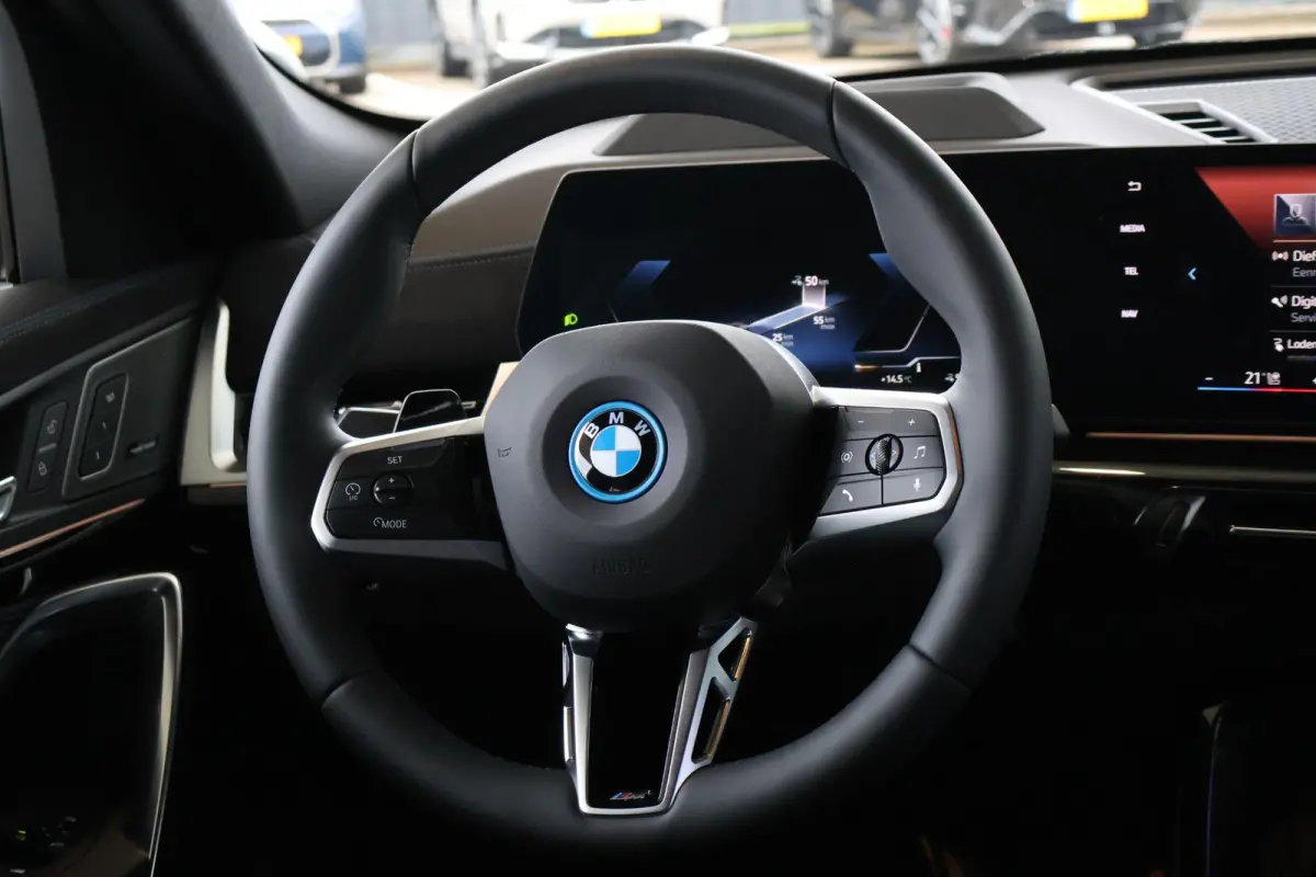xDrive30 M Sport Edition | M Sportpakket Pro | Innovation Pack | Comfort Pack | Panoramadak