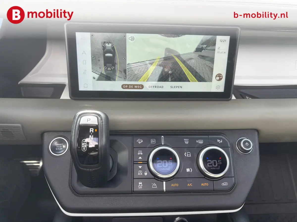 2.0 P400e 110 X Hybride AWD 4x4 Trekhaak 3000kg Dealer Onderhouden! | Adaptive Cruise Control | Panoramadak | Luchtvering | 360 Camera
