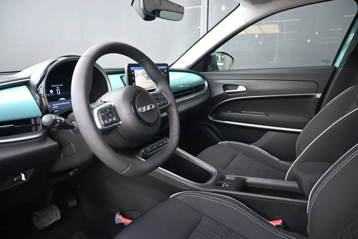 1.2 Hybrid Urban 110pk | Pack Style + Winter + Comfort | Navigatie | Achteruitrijcamera | Draadloos Apple Carplay & Android Auto | Keyless Entry & Start | !!