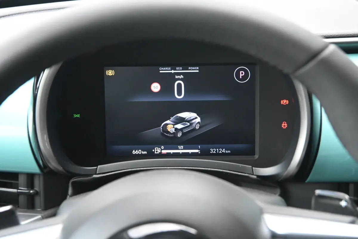 1.2 Hybrid Urban 110pk | Pack Style + Winter + Comfort | Navigatie | Achteruitrijcamera | Draadloos Apple Carplay & Android Auto | Keyless Entry & Start | !!