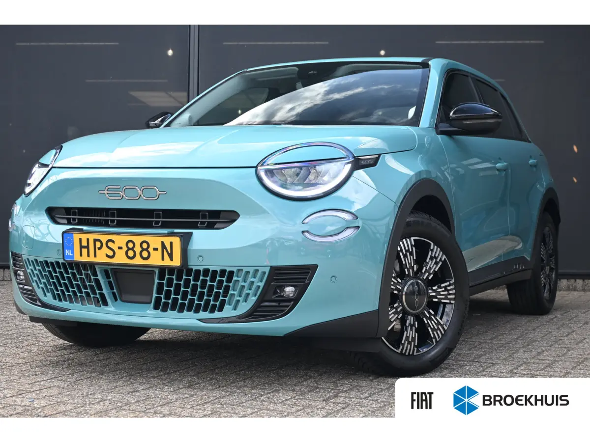 1.2 Hybrid Urban 110pk | Pack Style + Winter + Comfort | Navigatie | Achteruitrijcamera | Draadloos Apple Carplay & Android Auto | Keyless Entry & Start | !!