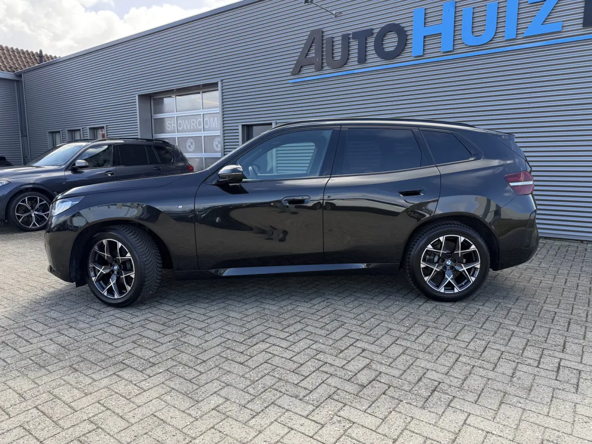 20 xDrive M Sport Panoramadak Trekhaak Leder ACC LED Achteruitrijcamera Stuurwielverwarming Carplay