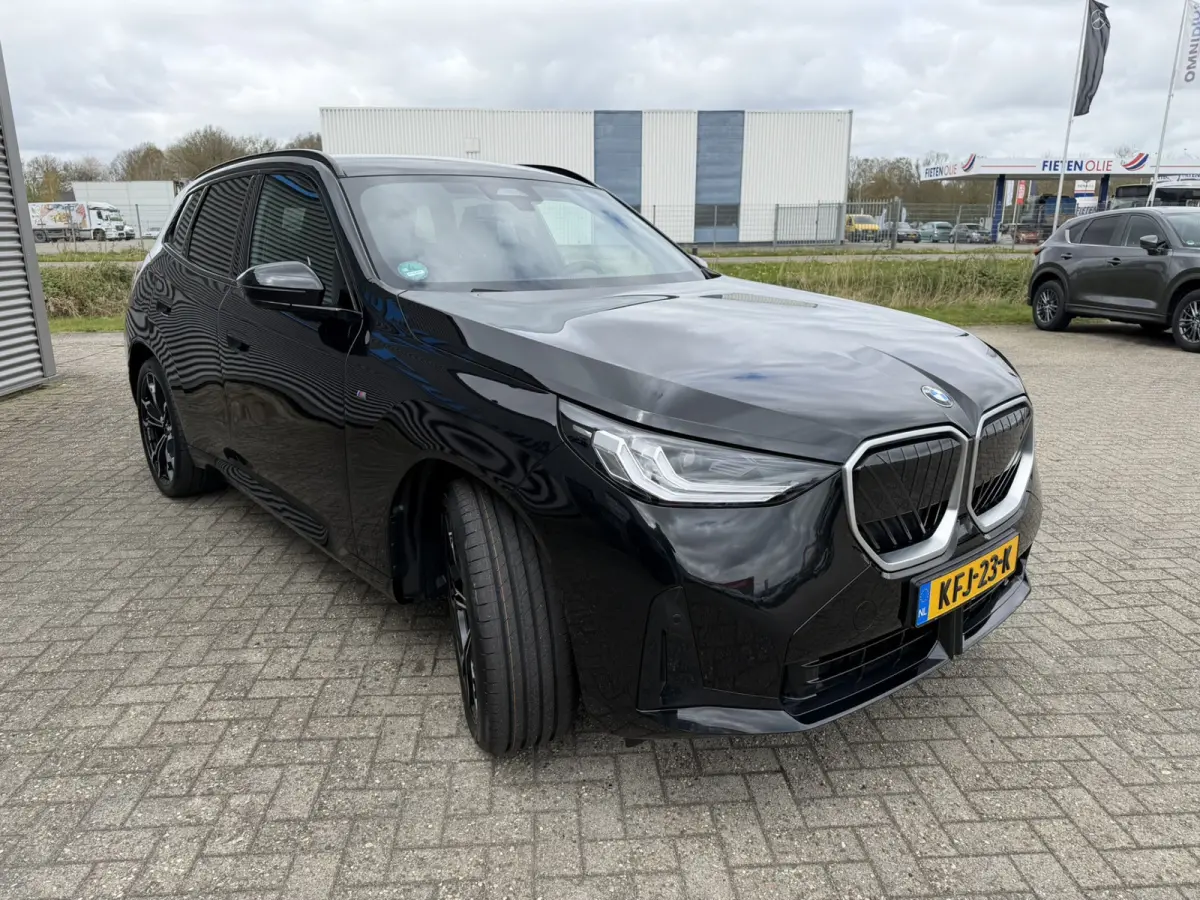 20 xDrive M Sport Panoramadak Trekhaak Leder ACC LED Achteruitrijcamera Stuurwielverwarming Carplay