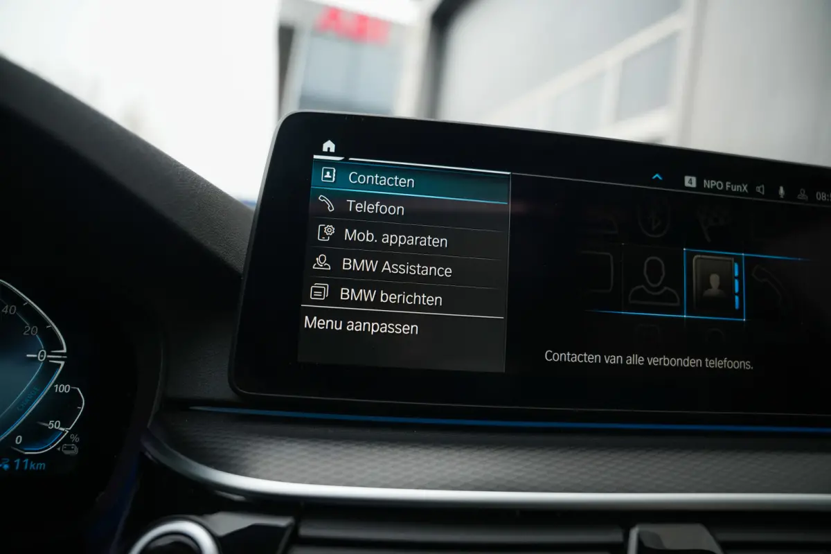 530e 293 pk Business Edition Plus M-Sportpakket / NL-Auto/ Laser-Koplamp/ Pano-Dak/ 89%SOH/ Leder/ Sport-Stoelen/ Stoel.Verw/ Camera/ Apple-Carplay/ 19''LMV
