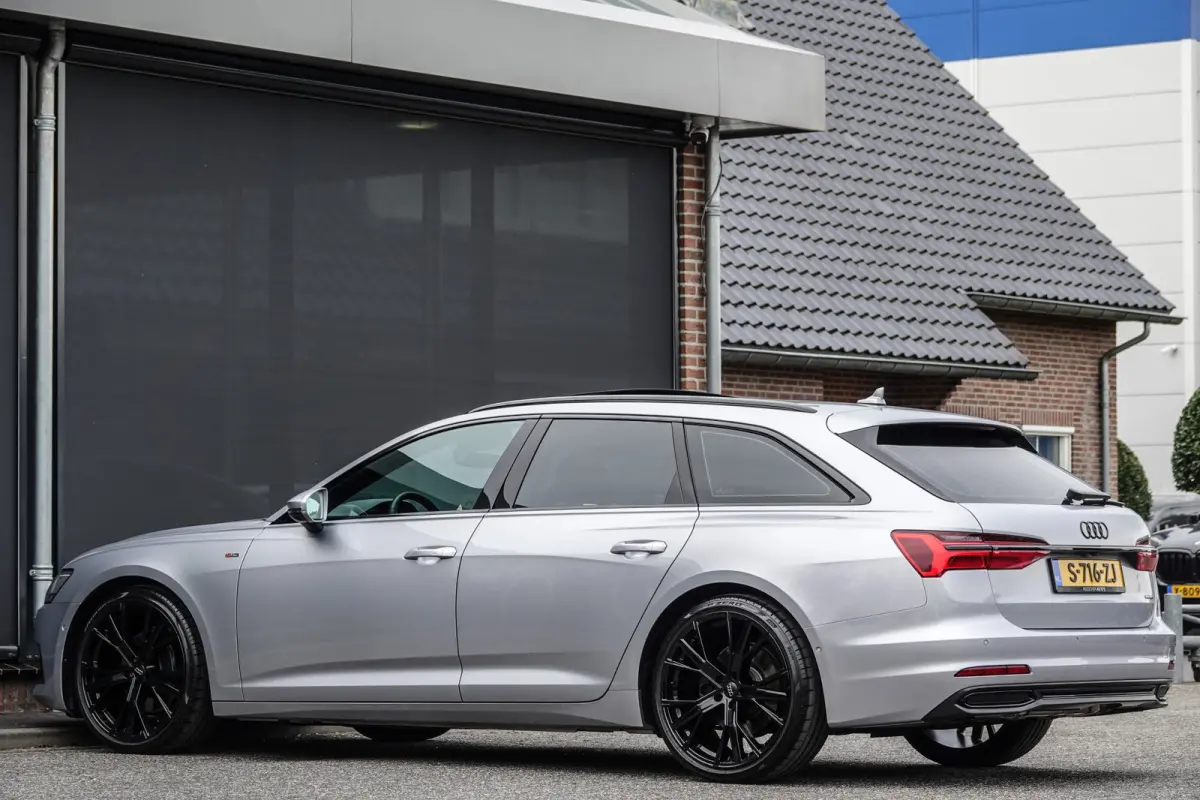 45Tfsi 245Pk Aut. | Quattro | S-Line | Panoramadak | 360° Camera | Bang & Olufsen | Leder | 21'' | Floret Zilver