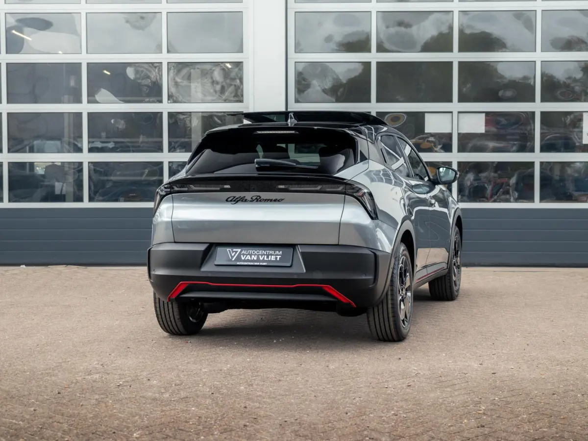 Elettrica Speciale 54 kWh | Pack Techno | Schuif/Kanteldak | Warmtepomp | Bicolore