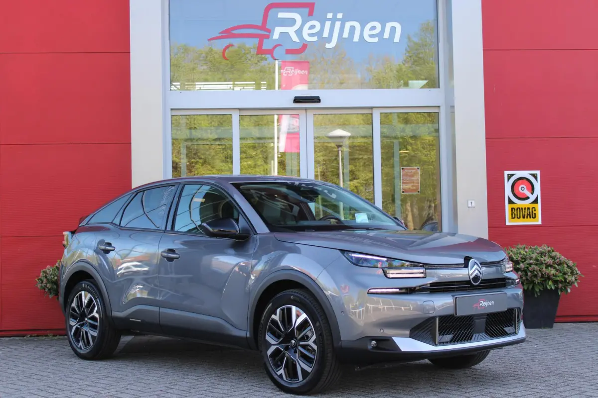 C4 1.2 HYbrid 145PK MAX | HEAD UP DISPLAY | CAMERA VOOR + ACHTER | NAVIGATIE | DRAADLOZE TELEFOONLADER | FULL LED KOPLAMPEN | DRAADLOZE APPLE CARPLAY/ANDROID AUTO | 18" LICHTMETALEN VELGEN |