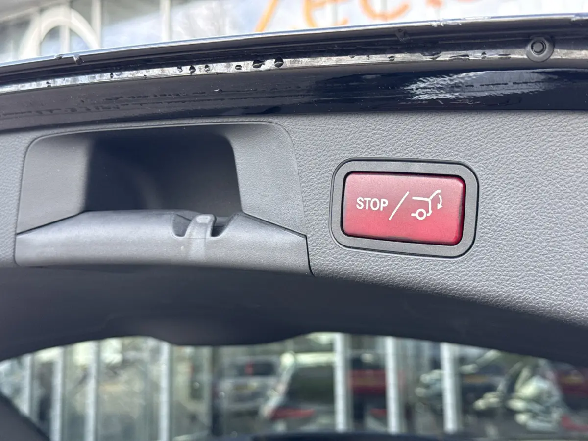 180 Business Solution AMG | NL-auto | BTW | Pano | Leder | Trekhaak | Sfeerverlichting