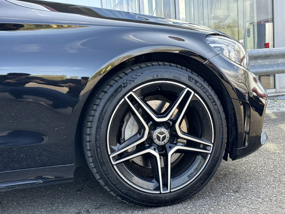 180 Business Solution AMG | NL-auto | BTW | Pano | Leder | Trekhaak | Sfeerverlichting