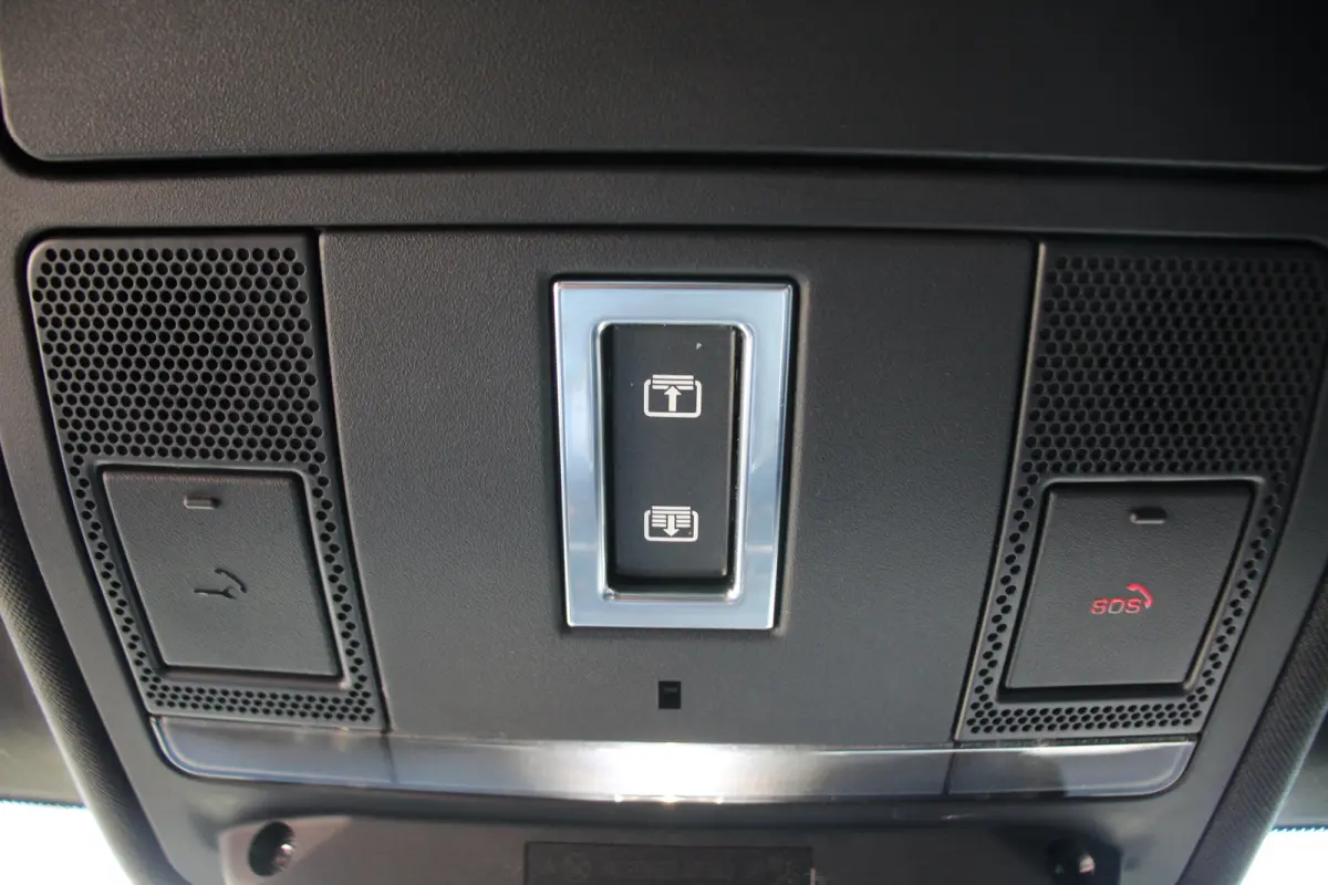 2.0 Si4 Urban Series SE | NL-AUTO! | DODE HOEK | PANODAK | STOELVERWARMING | PARK SENS V+A | LANE ASSIST |  ELEKTR. STOEL | LEDER | DEALER OH!