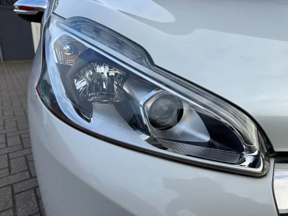 1.2 PureTech Allure / Navi / Cruise / Carplay / 57000 km !.