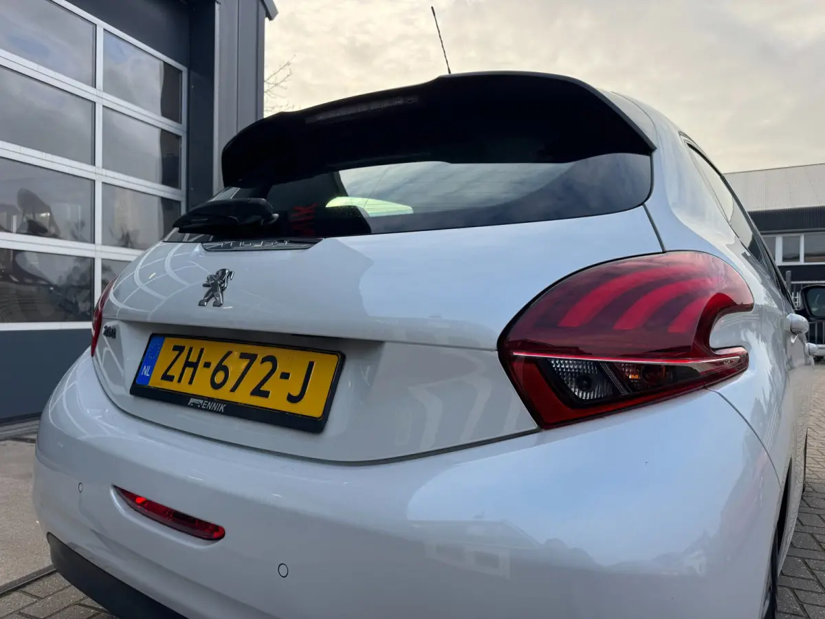 1.2 PureTech Allure / Navi / Cruise / Carplay / 57000 km !.