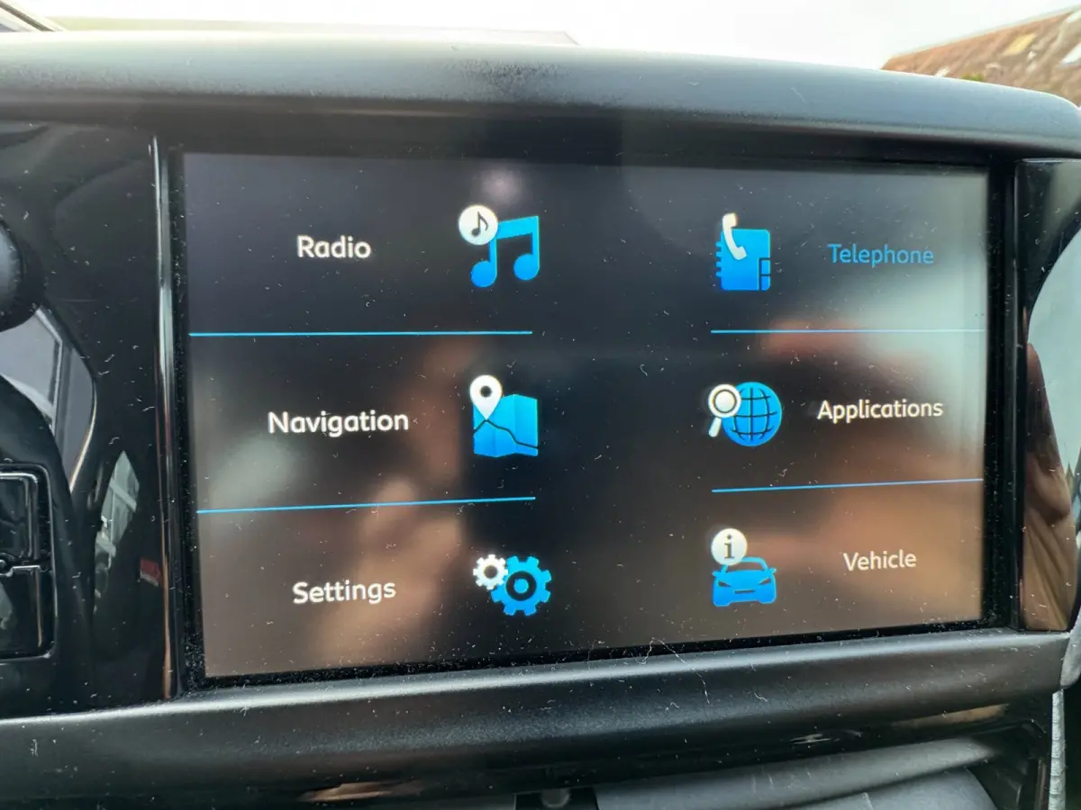 1.2 PureTech Allure / Navi / Cruise / Carplay / 57000 km !.