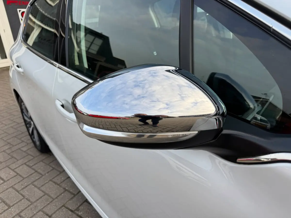 1.2 PureTech Allure / Navi / Cruise / Carplay / 57000 km !.