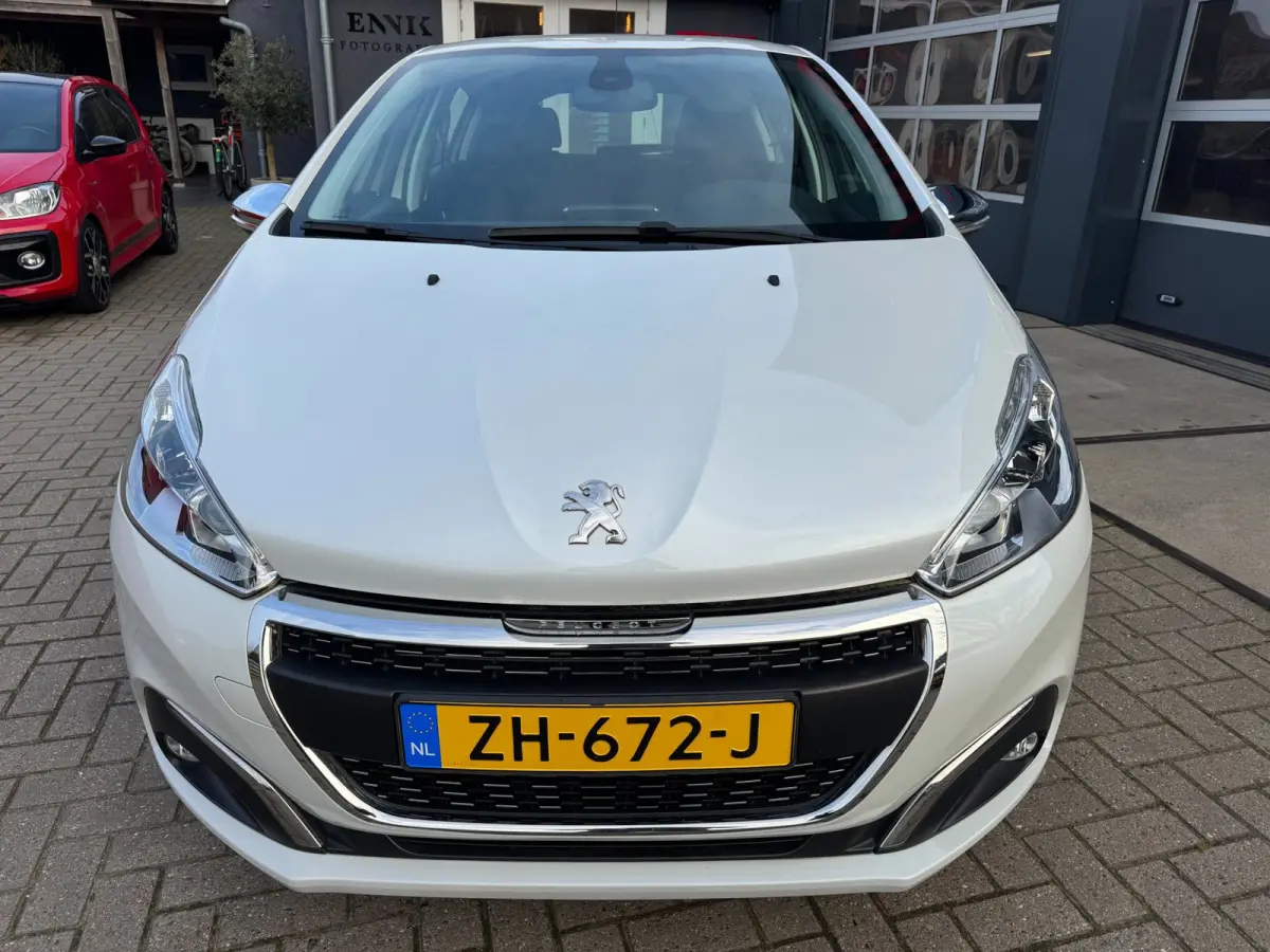 1.2 PureTech Allure / Navi / Cruise / Carplay / 57000 km !.