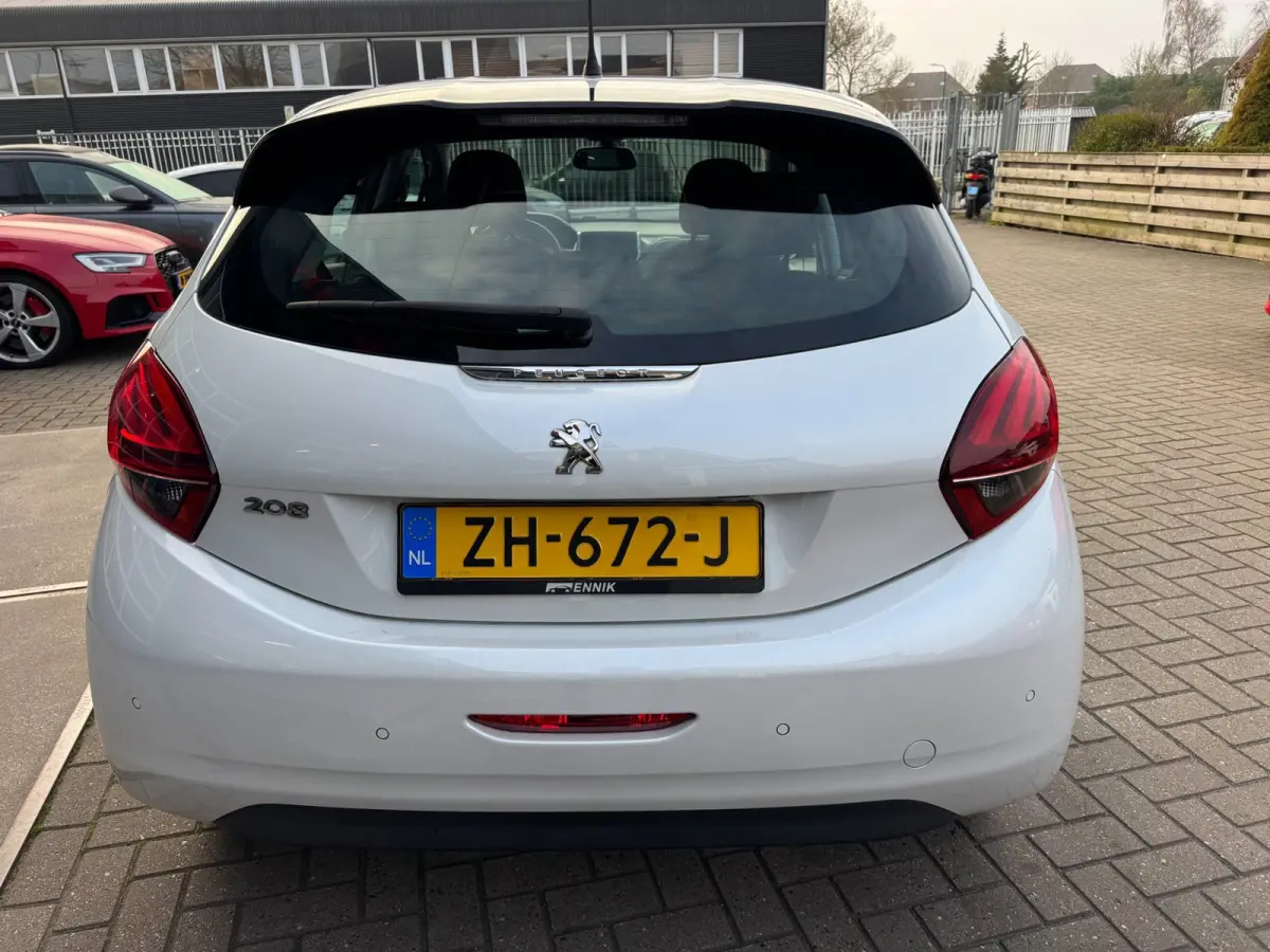 1.2 PureTech Allure / Navi / Cruise / Carplay / 57000 km !.