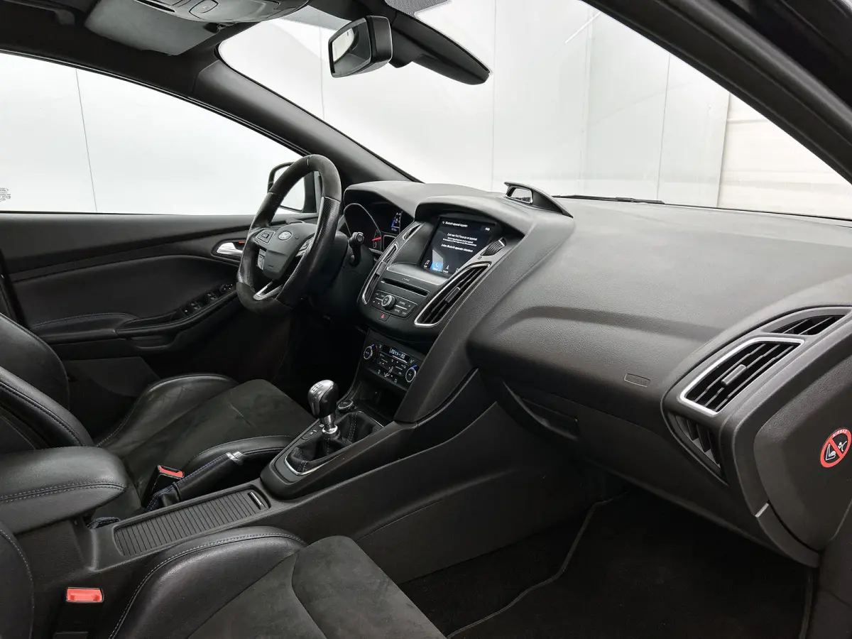 2.3 RS(Goed OnderH, Schaalstoelen, Camera, AirTec, Navi, Climate Con, Parkeersensoren, Navi, Etc)