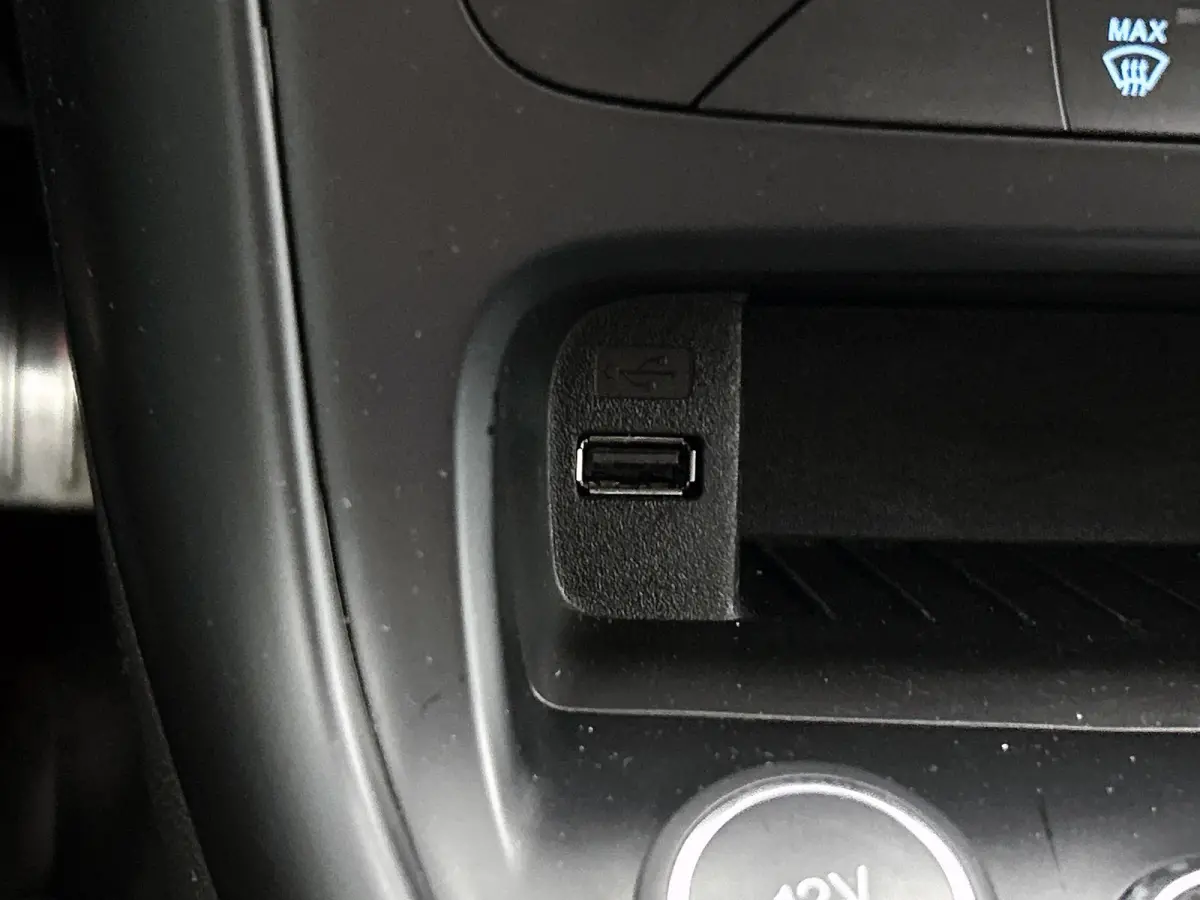 2.3 RS(Goed OnderH, Schaalstoelen, Camera, AirTec, Navi, Climate Con, Parkeersensoren, Navi, Etc)