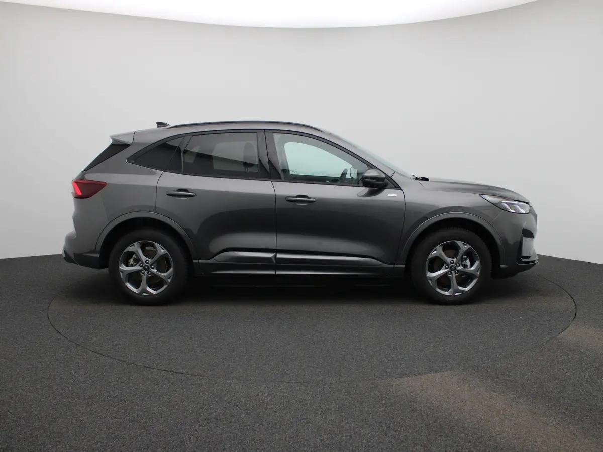 Kuga 2.5 PHEV ST-Line | CRUISE CONTROL | WINTER PAKKET | ACHTERUITRIJCAMERA | ACHTERSTOELEN VERWARMD | APPLE CARPLAY / ANDROID AUTO |
