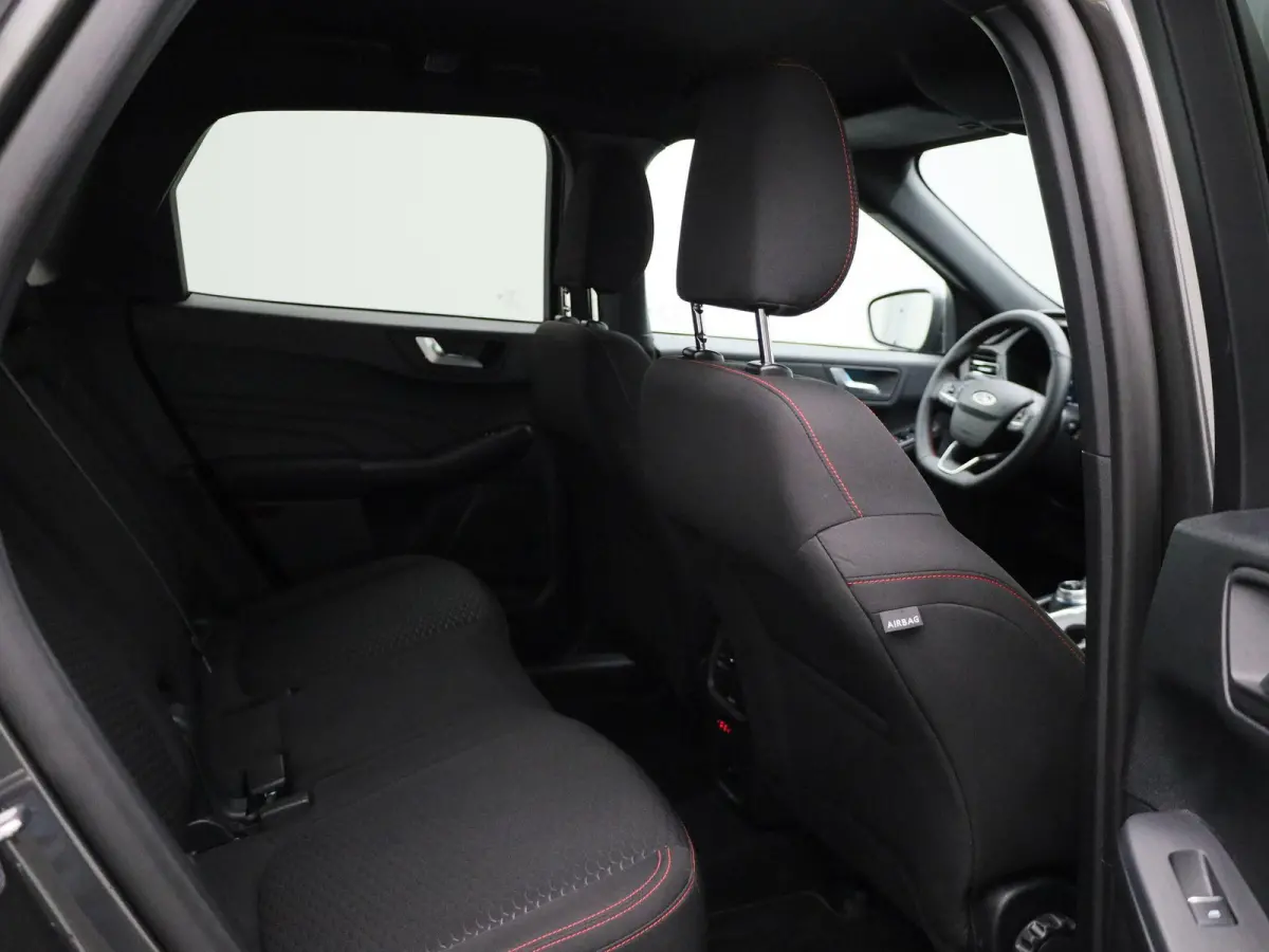 Kuga 2.5 PHEV ST-Line | CRUISE CONTROL | WINTER PAKKET | ACHTERUITRIJCAMERA | ACHTERSTOELEN VERWARMD | APPLE CARPLAY / ANDROID AUTO |