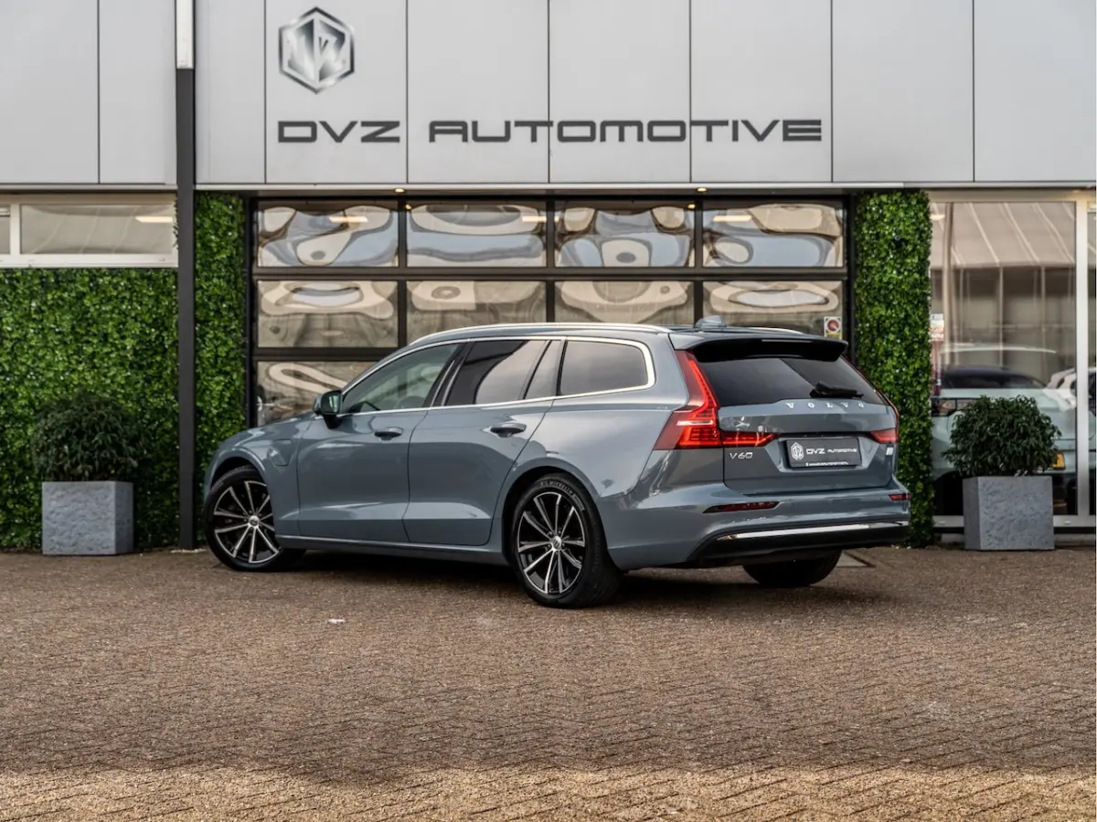 2.0 T6 Plug-in hybrid AWD Plus Bright