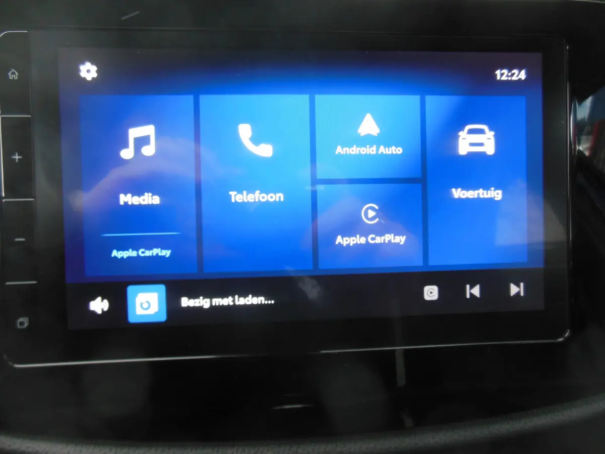 1.0 VVT-i MT Envy 2025 carplay android