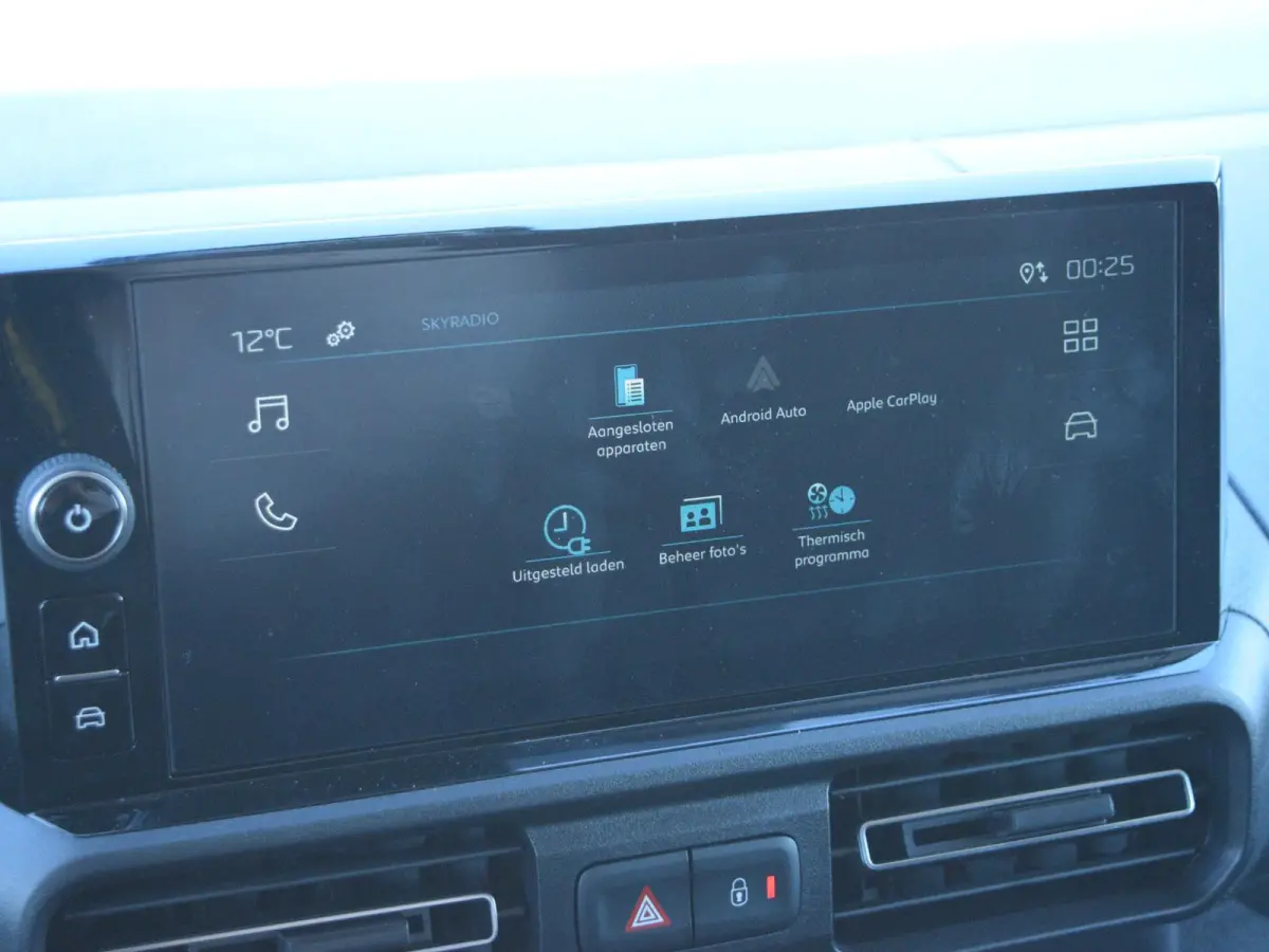 L1 50 kWh | warmtepomp | achteruitrijcamera | Apple Carplay/Android Auto | betimmering | Eco LED koplampen | Comfort stoel | rijklaarprijs