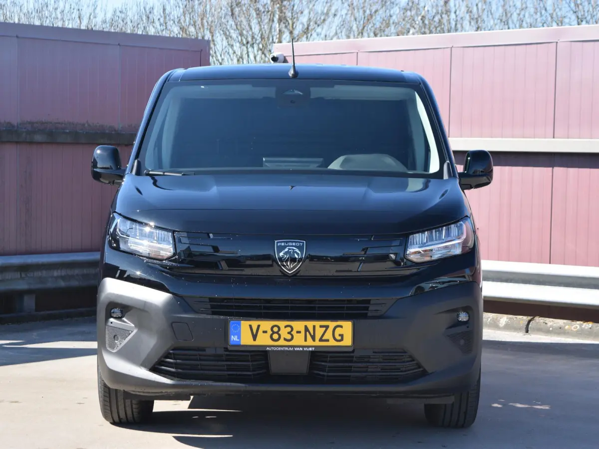 L1 50 kWh | warmtepomp | achteruitrijcamera | Apple Carplay/Android Auto | betimmering | Eco LED koplampen | Comfort stoel | rijklaarprijs