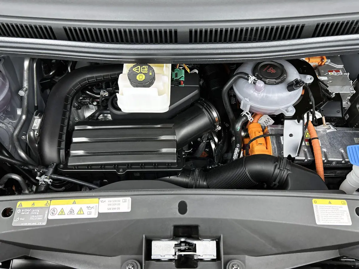 1.5 eHybrid L2 Bulli Edition 4Motion 245PK | Automaat | Trekhaak | Elektrische Schuifdeuren | Elektrische Achterklep | Achteruirijcamera | Verwarmbare Voorstoelen | Verwarmbare Voorruit | Tr