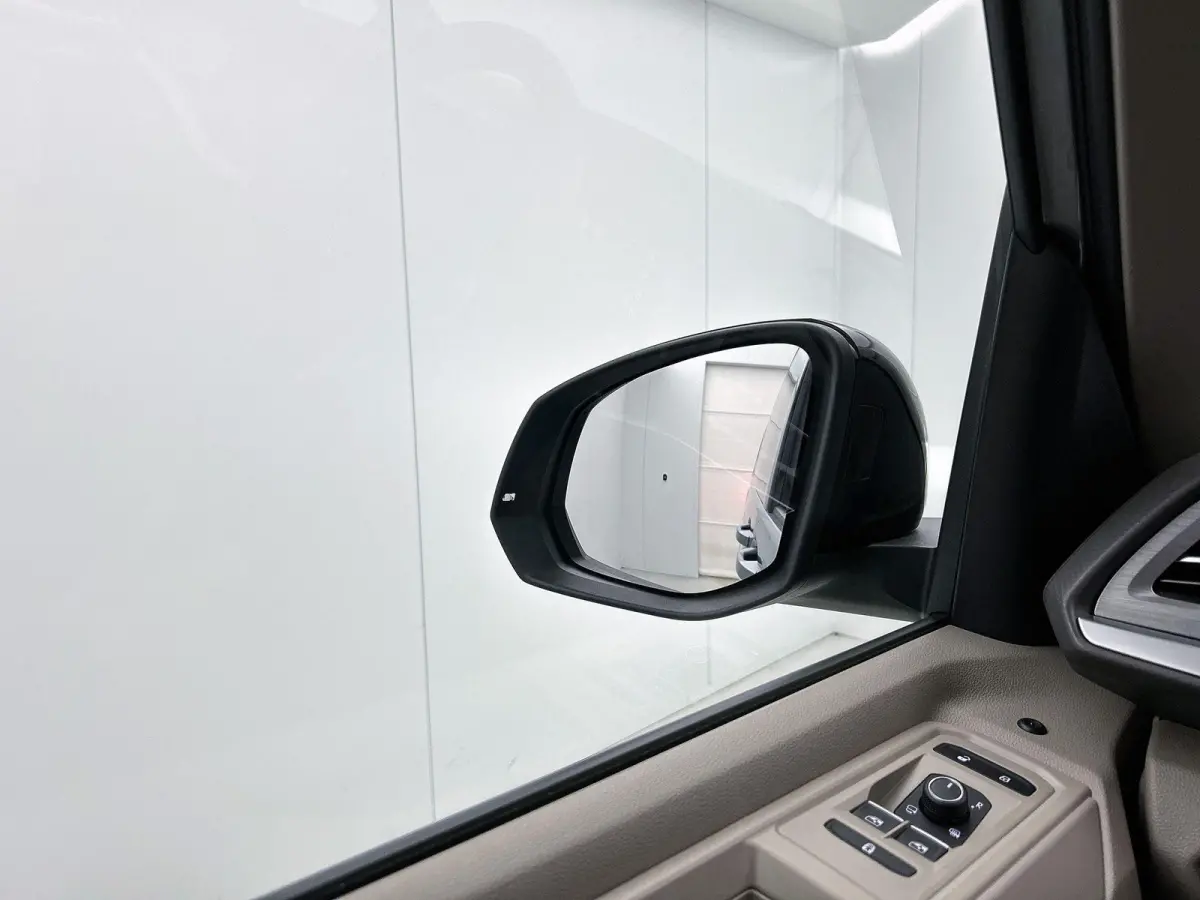 1.5 eHybrid L2 Bulli Edition 4Motion 245PK | Automaat | Trekhaak | Elektrische Schuifdeuren | Elektrische Achterklep | Achteruirijcamera | Verwarmbare Voorstoelen | Verwarmbare Voorruit | Tr