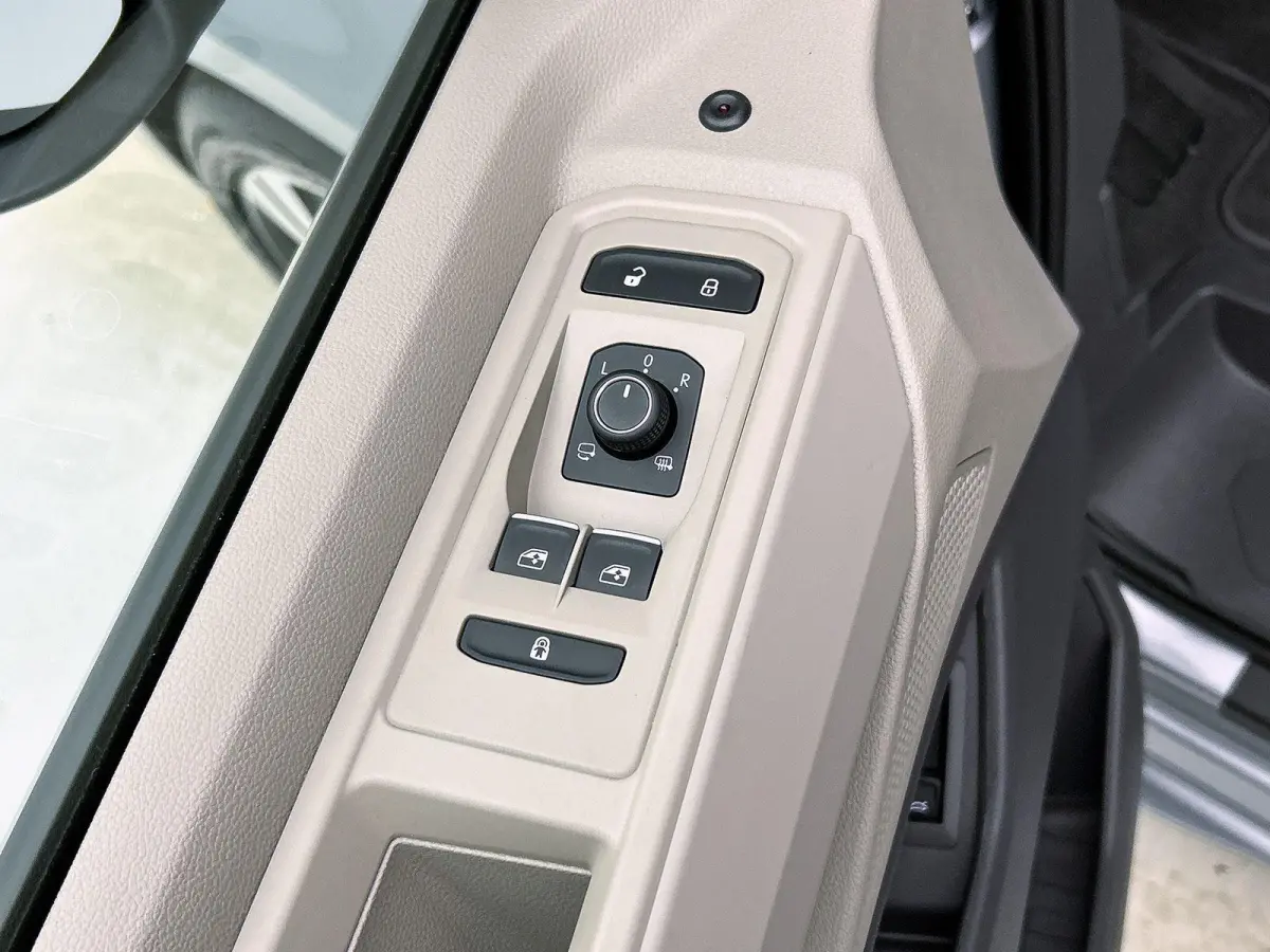 1.5 eHybrid L2 Bulli Edition 4Motion 245PK | Automaat | Trekhaak | Elektrische Schuifdeuren | Elektrische Achterklep | Achteruirijcamera | Verwarmbare Voorstoelen | Verwarmbare Voorruit | Tr